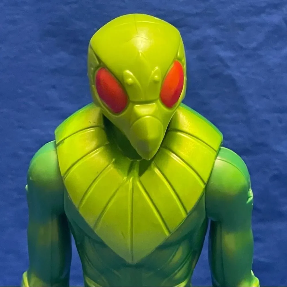 Hasbro /Marvel Spider-Man Titan action figure